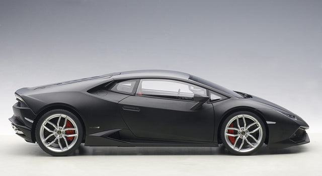 AutoArt Lamborghini Huracan LP610-4 2014 (Nero Nemesis) 1/12 Scale