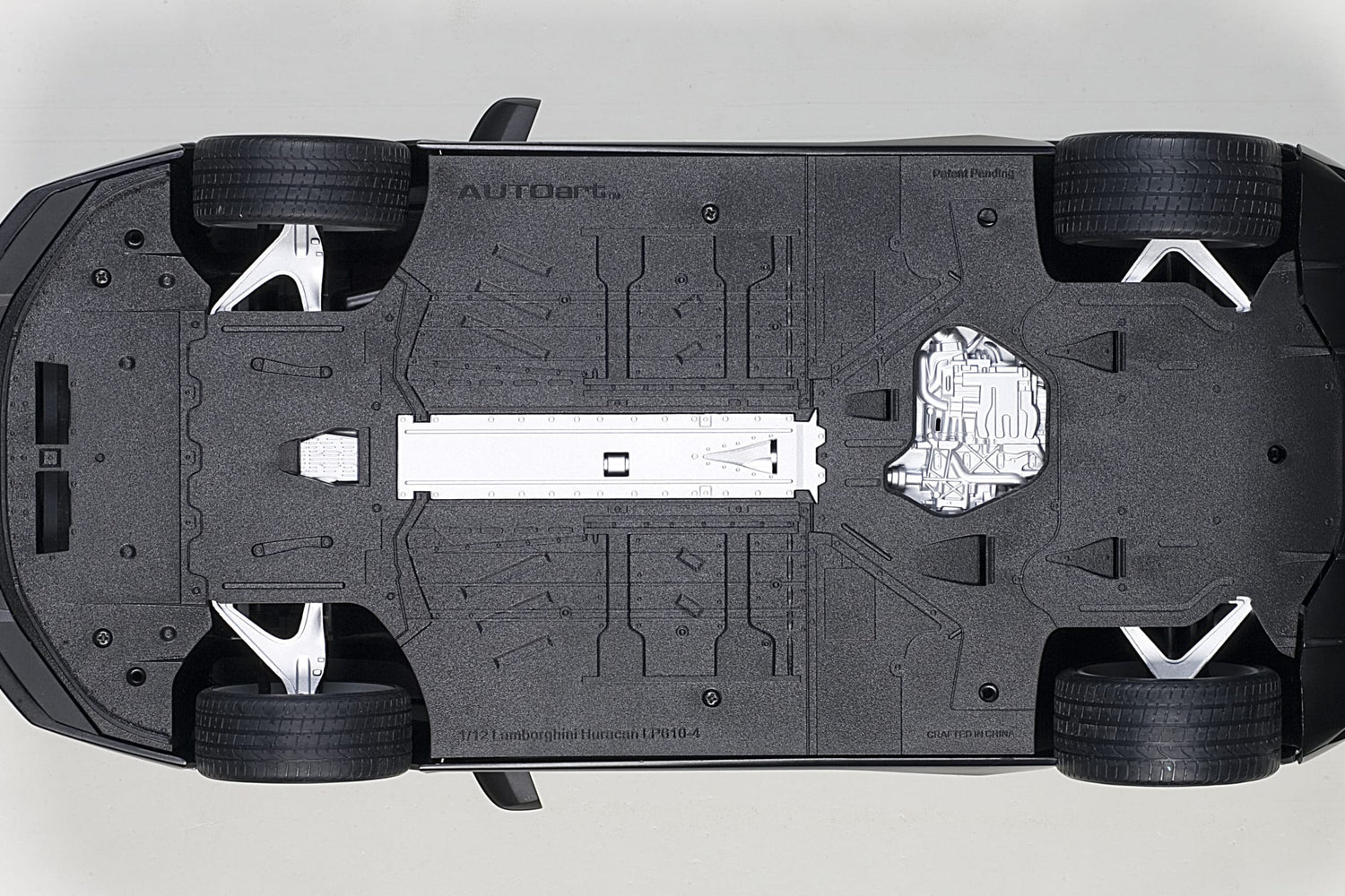 AutoArt Lamborghini Huracan LP610-4 2014 (Nero Nemesis) 1/12 Scale