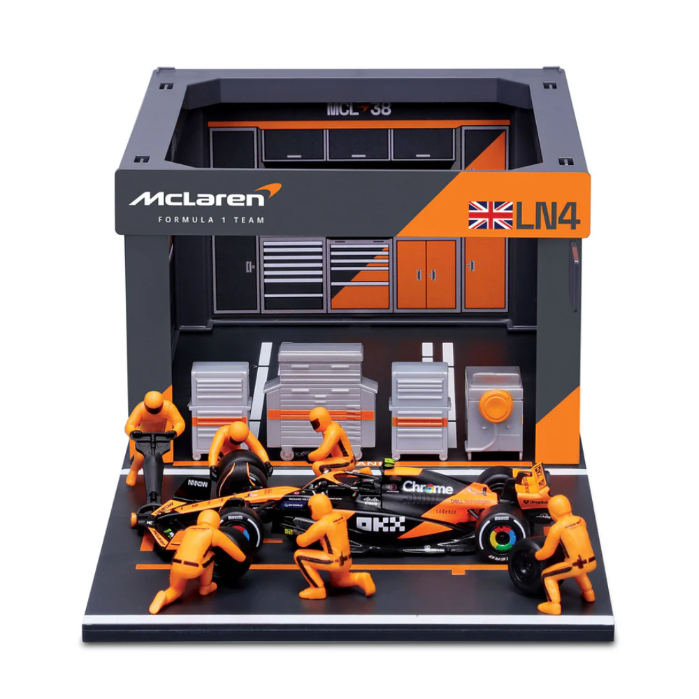 Bburago F1 Mclaren F1 Team MCL38 2024 Pit Pass Diorama Lando Norris 1/43 Scale