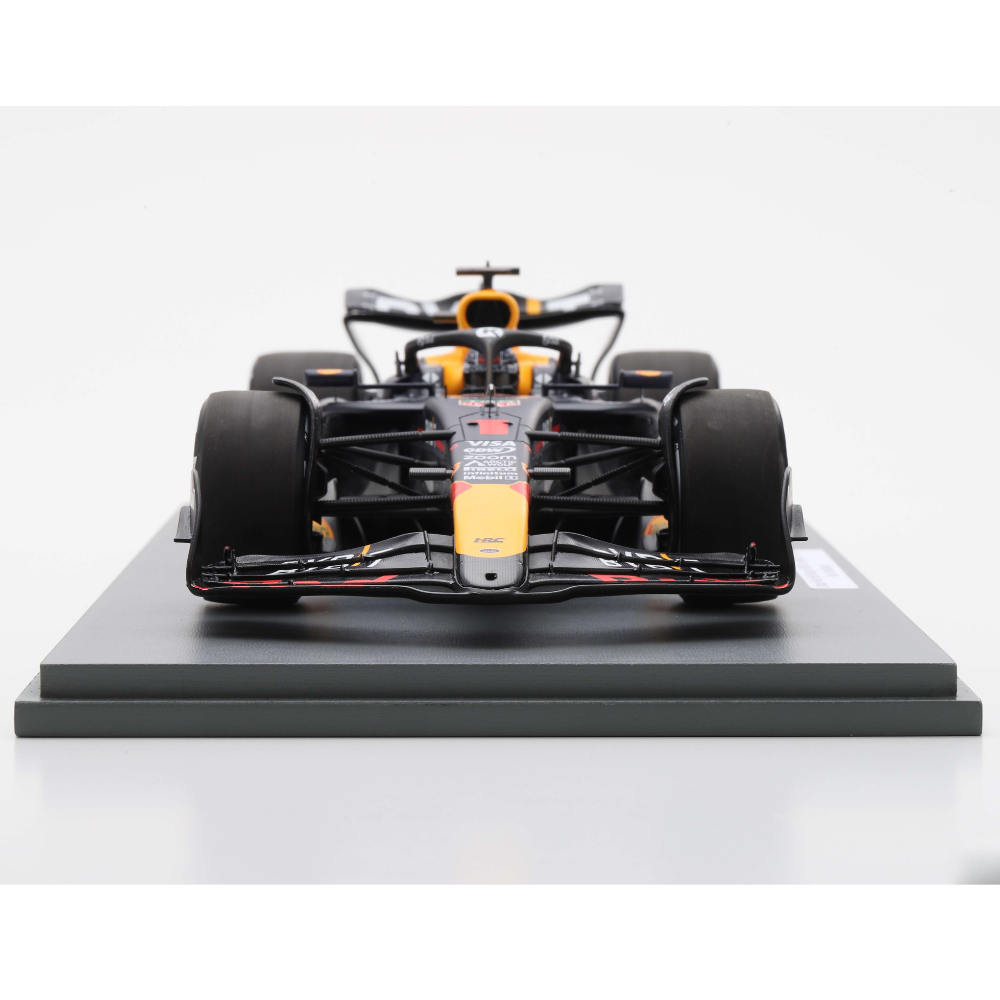 Spark Models F1 Oracle Red Bull Racing RB20 No.1 - Oracle Red Bull Racing 2024 F1 Drivers' Champion - Max Verstappen 1/18 Scale Model