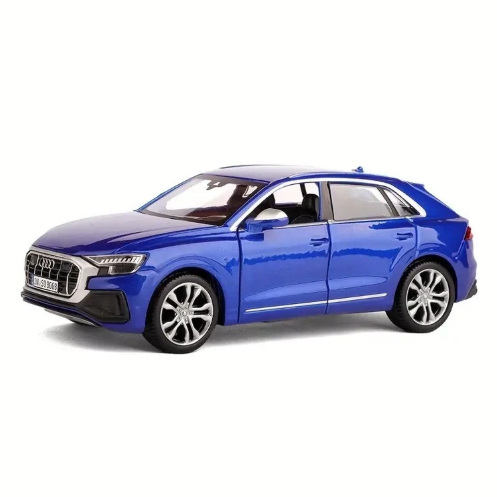 Bburago Audi SQ8 Toy Car 1/32 Scale Model