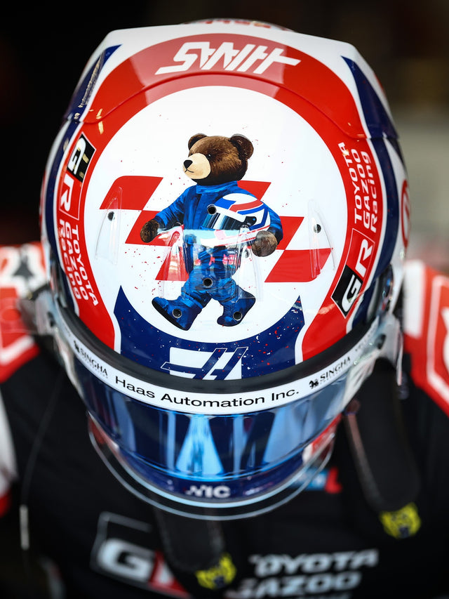 Spark Models F1 MoneyGram Haas - Oliver Bearman British GP 2026 1/5 Scale Mini Replica Helmet
