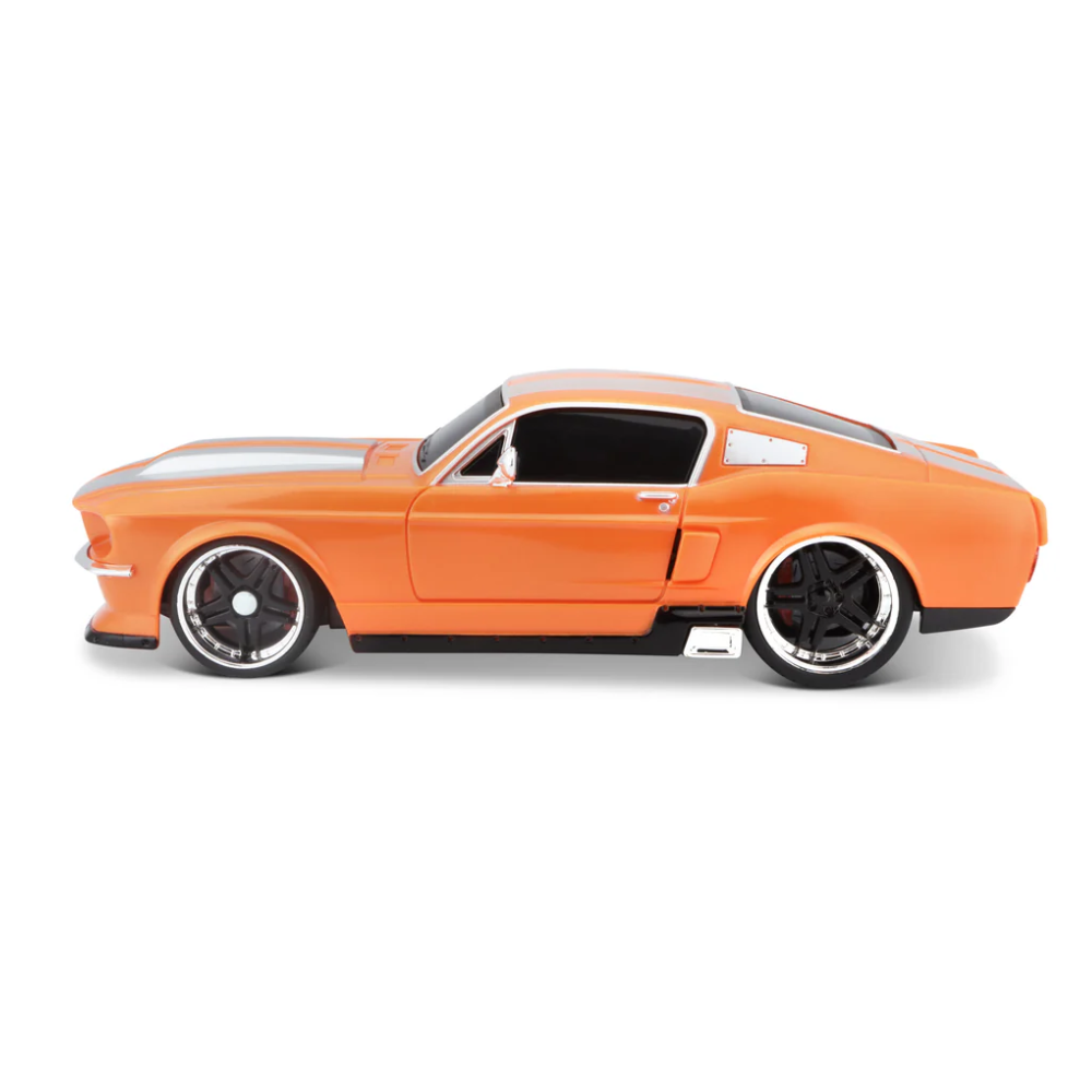 Maisto Remote Controlled Ford Mustang GT 1967 2.4GHz 1/24 Scale Model
