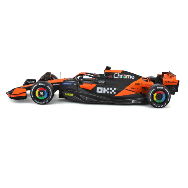 Bburago F1 McLaren F1 MCL38 2024 Model Kit - Oscar Piastri 1/24 Scale Model