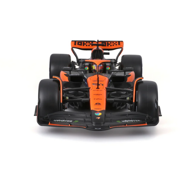 Bburago F1 McLaren F1 MCL38 2024 Model Kit - Oscar Piastri 1/24 Scale Model