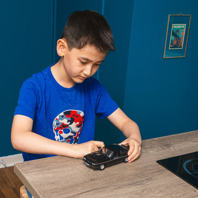 Bburago Ford Capri 1982 1/24 Scale Model