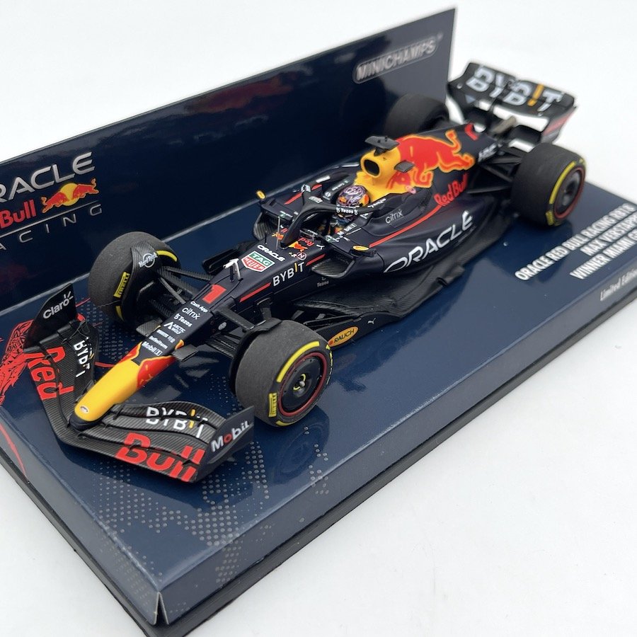 Minichamps F1 Oracle Red Bull Racing RB18 Max Verstappen Winner Miami GP 2022 1/43 Scale Model