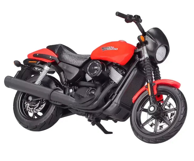 Maisto Harley-Davidson Street 750 2015 (Red/Black) 1/18 Scale Model Motorbike