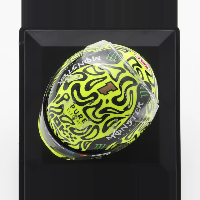 Spark Models F1 McLaren Mastercard F1 Team - Lando Norris-2026 1/5 Scale Mini Replica Helmet