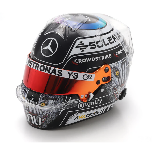 Spark Models F1 Mercedes-AMG PETRONAS F1 Team Helmet Japanese GP 2026 -Kimi Antonelli 1/5 Scale Model