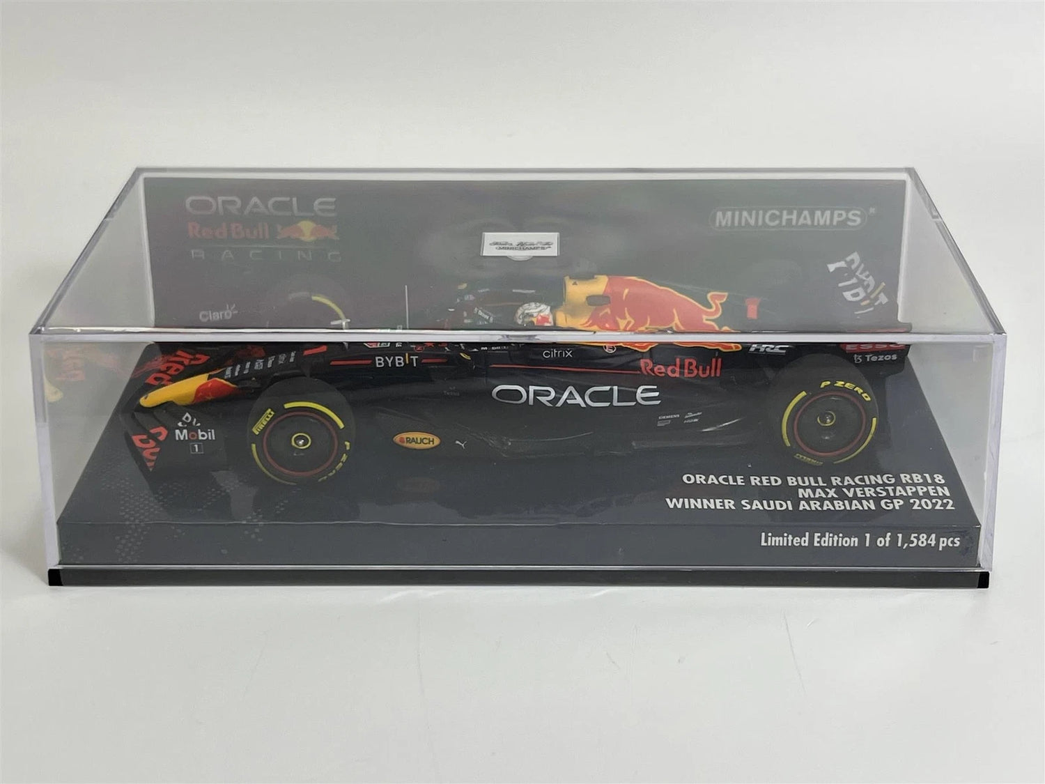 Minichamps F1 Oracle Red Bull Racing RB18 Max Verstappen 1/43 Scale Model