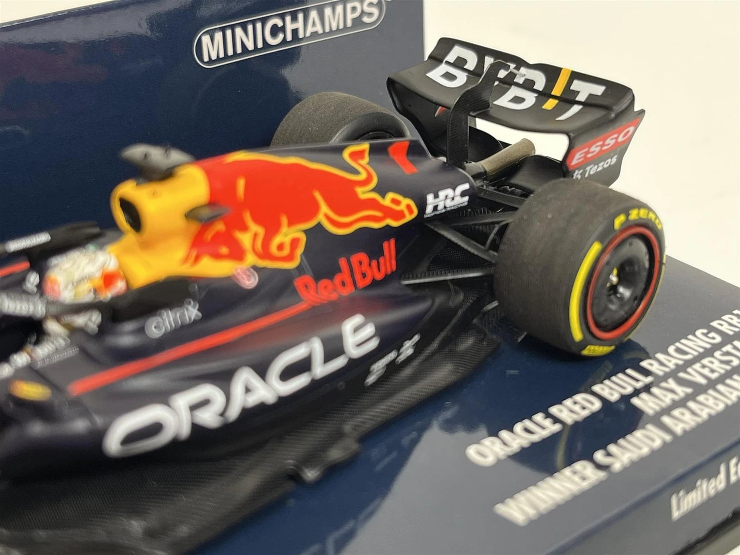 Minichamps F1 Oracle Red Bull Racing RB18 Max Verstappen 1/43 Scale Model