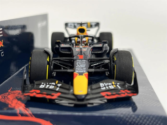 Minichamps F1 Oracle Red Bull Racing RB18 Max Verstappen 1/43 Scale Model