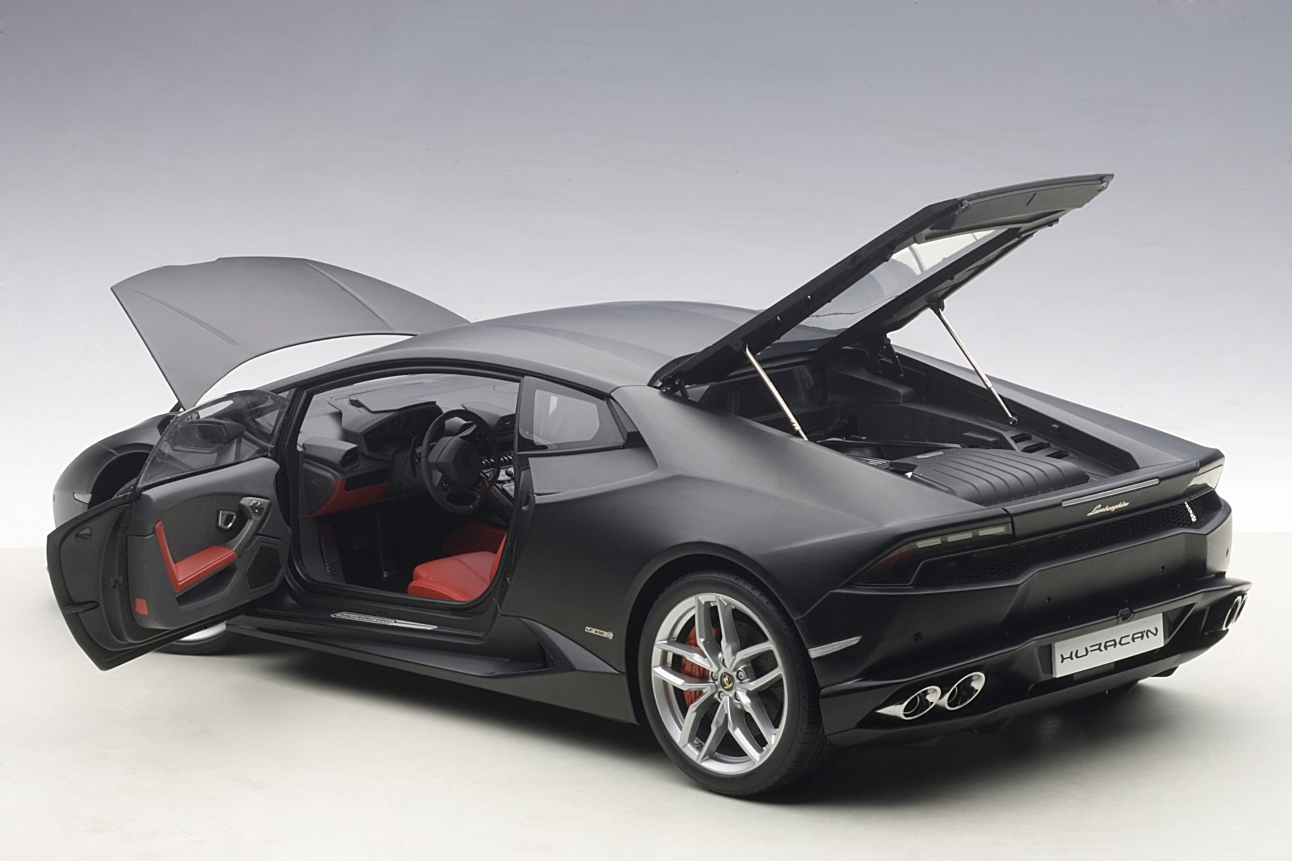 AutoArt Lamborghini Huracan LP610-4 2014 (Nero Nemesis) 1/12 Scale