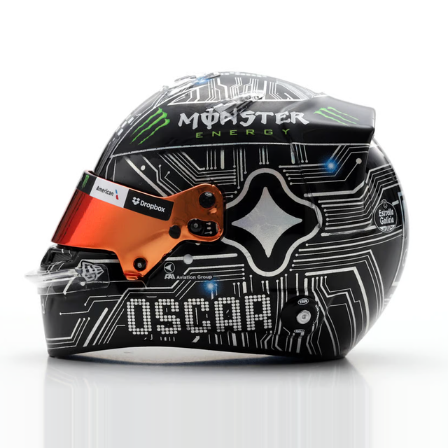 Spark Models F1 McLaren F 1 Team - Oscar Piastri - US GP 2025 1/5 Scale Mini Replica Helmet