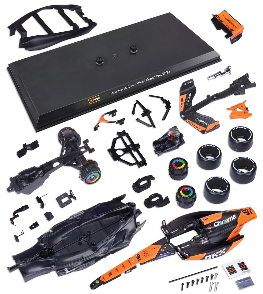 Bburago F1 McLaren F1 MCL38 2024 Model Kit - Oscar Piastri 1/24 Scale