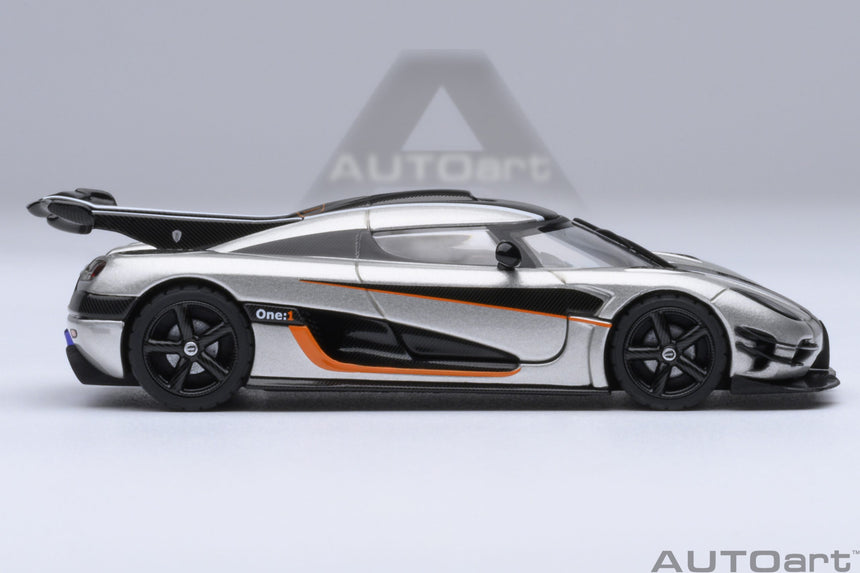 AutoArt Koenigsegg One:1 - Moon Grey/Carbon Black/Orange Accents 1/64 Scale