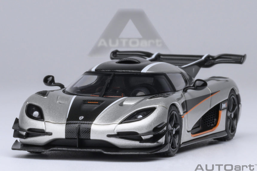 AutoArt Koenigsegg One:1 - Moon Grey/Carbon Black/Orange Accents 1/64 Scale