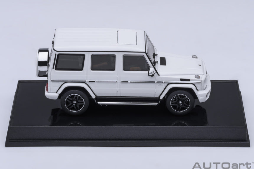 AutoArt Mercedes-AMG G 63 2017 - Gloss White 1/64 Scale Model