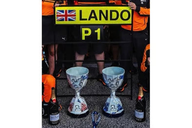 Spark Models F1 McLaren Mastercard F1 Team MCL40 No.1 Winner Dutch GP 2026 - Lando Norris With Figurine and Pit Boards 1/43 Scale Model