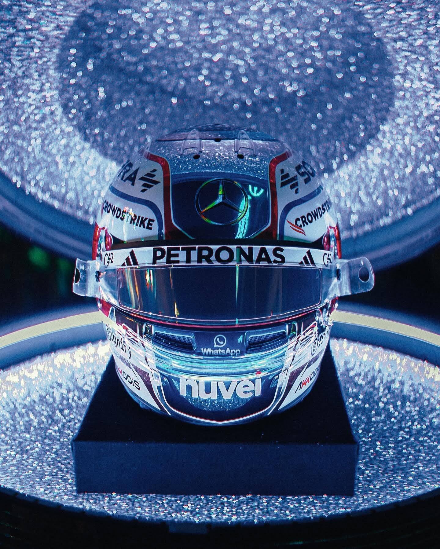 Spark Models F1 Mercedes-AMG PETRONAS F1 Team - Kimi Antonelli - Las Vegas GP 2025 1/5 Scale Mini Replica Helmet