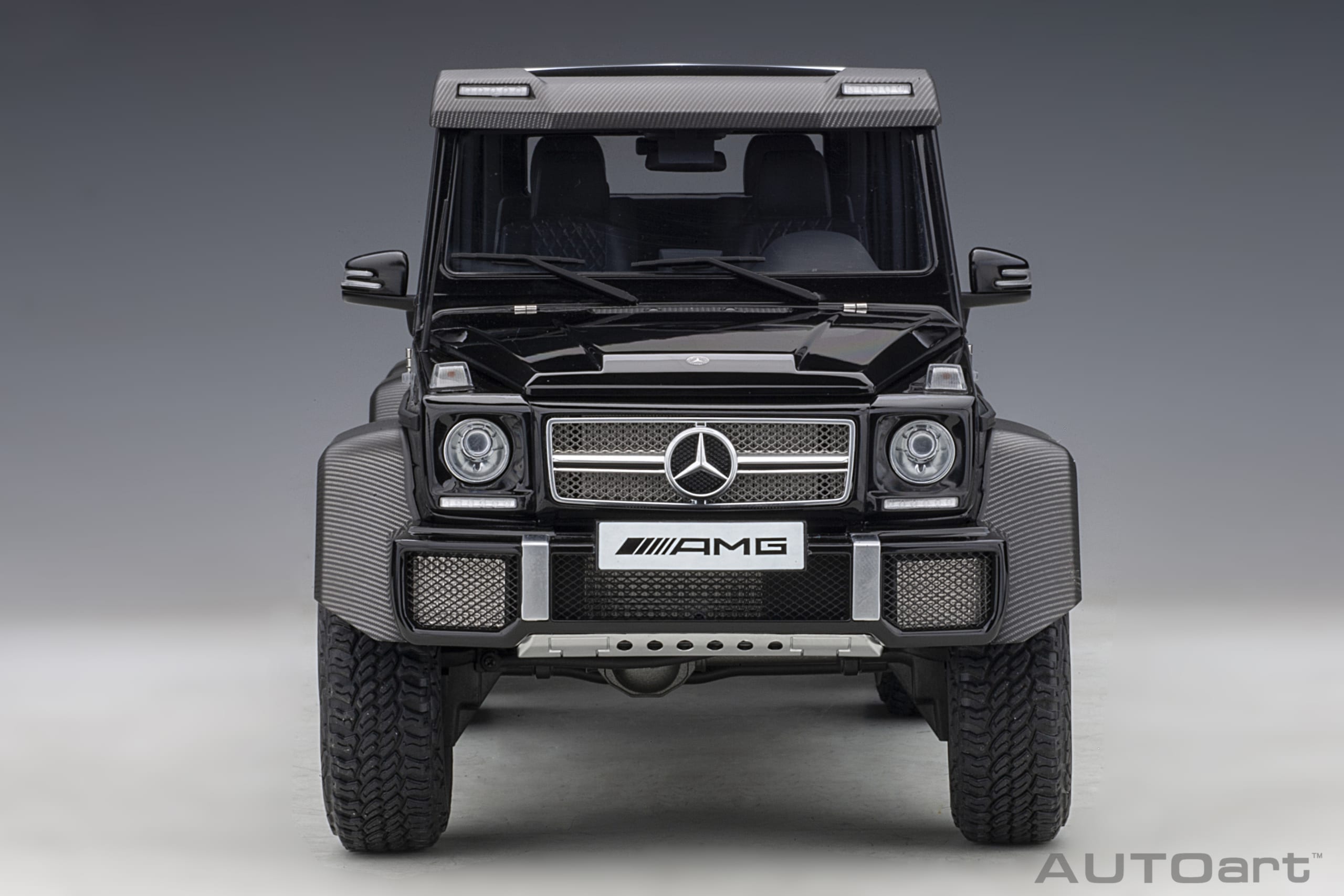 AutoArt 2013 Mercedes-Benz G 63 AMG 6x6 (gloss black) 1/18 76306