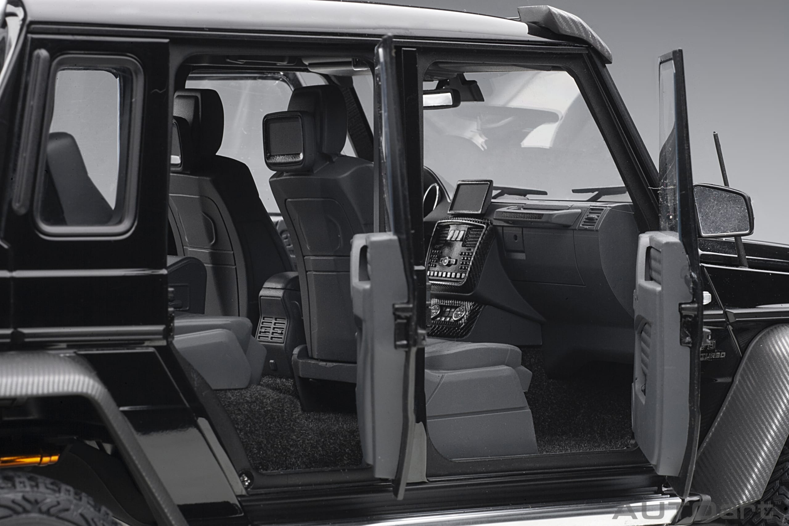 AUTOart Mercedes Benz G-Wagon 1:18ブラック AUTOart Mercedes Benz G-Wagon 1:18ブラック