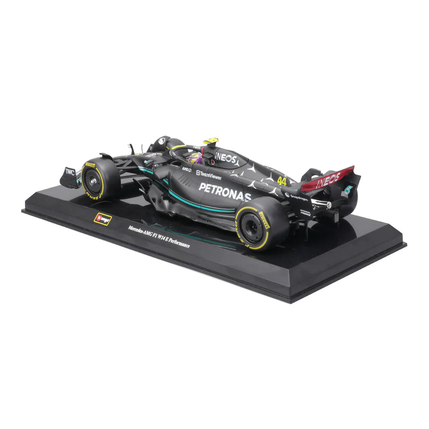 Bburago F1 Mercedes - AMG PETRONAS W14 2023 With Helmet - Lewis Hamilton 1/24 Scale