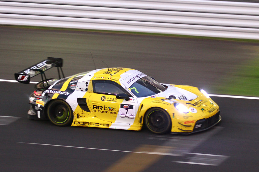 Spark Models Porsche 911 GT3 R (992) No.7 Absolute Racing - 2nd Suzuka 1000km 2025 - L. Vanthoor - K. Estre - P. Pilet 1/43 Scale Model