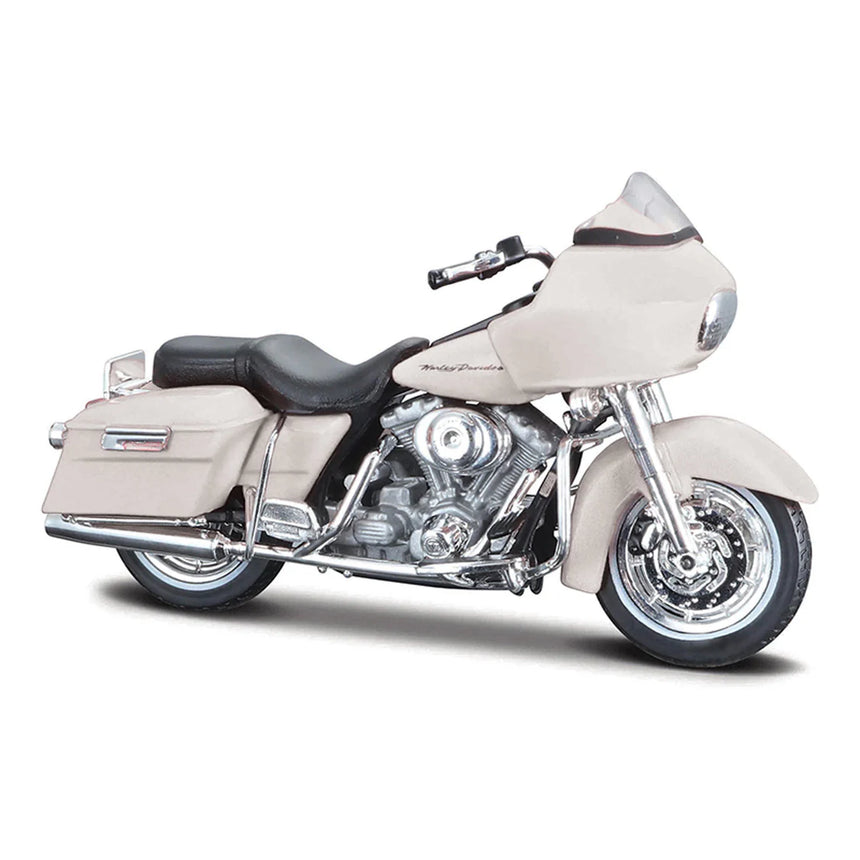 Maisto Harley Davidson Series 42 1/18 Scale Motorcycle Model (1 Random Bike Assortment)