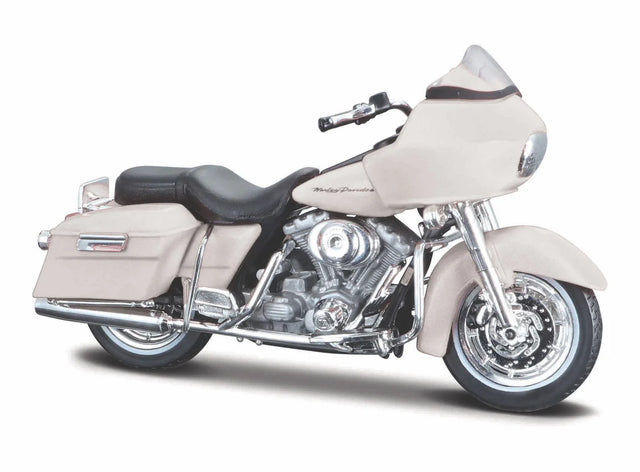 Maisto Harley Davidson Series 42 1/18 Scale Motorcycle Model (1 Random Bike Assortment)