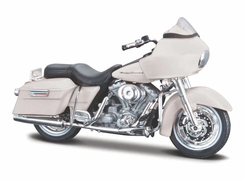 Maisto Harley Davidson Series 42 1/18 Scale Motorcycle Model (1 Random Bike Assortment)