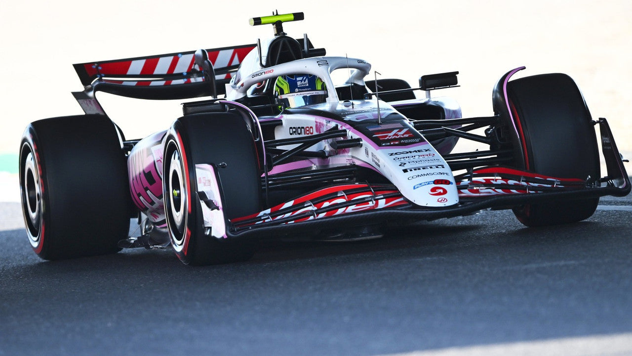 Spark Models Haas VF-25 No.87 MoneyGram Haas F1 Team - Japanese GP