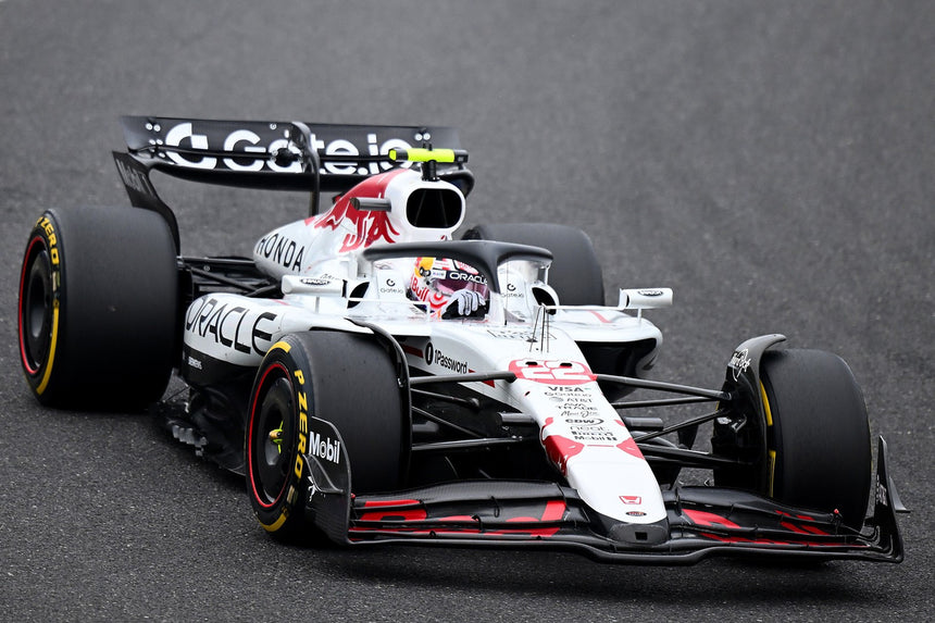 Spark Models F1 Red Bull Racing RB21 No.22 Oracle Red Bull Racing - Japanese GP 2025 - Yuki Tsunoda 1/64 Scale