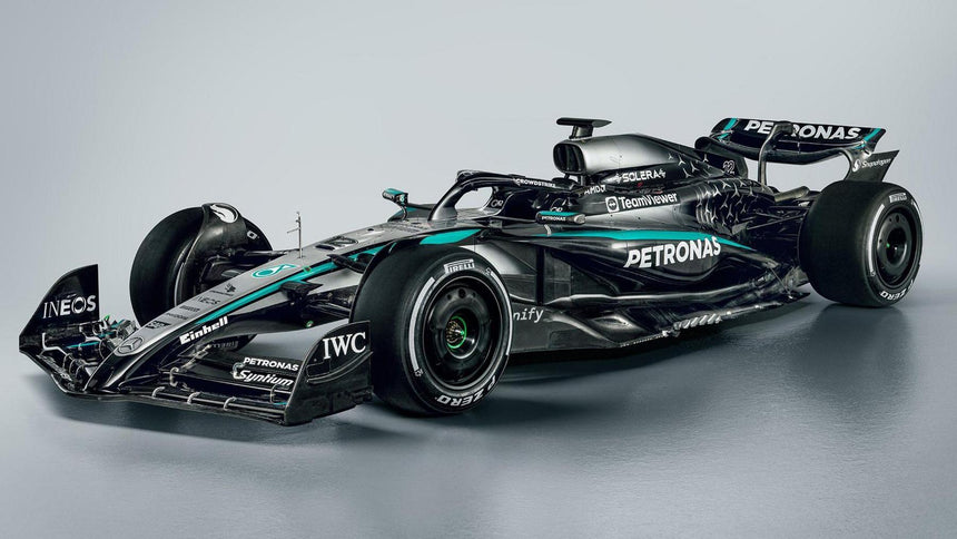 Bburago F1 Mercedes F1 Team AMG W16 2025 George Russell 1/43 Scale Model