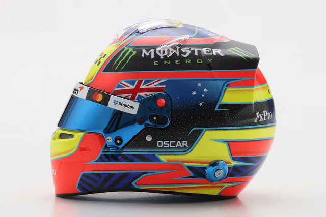 Spark Models F1 McLaren Mastercard F1 Team - Oscar Piastri - 2026 1/5 Scale Mini Replica Helmet