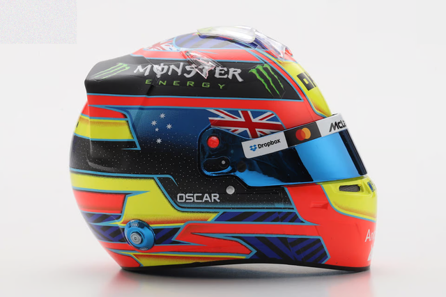 Spark Models F1 McLaren Mastercard F1 Team - Oscar Piastri - 2026 1/5 Scale Mini Replica Helmet